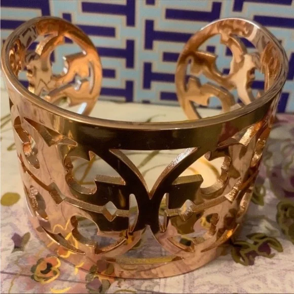 Tory Burch sale Rose gold Double T logo wide cuff bracelet - Picture 4 of 4
